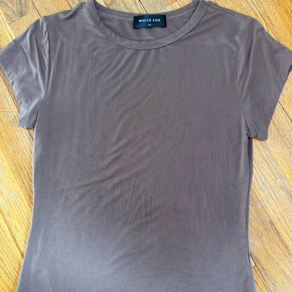 White fox tee in brown